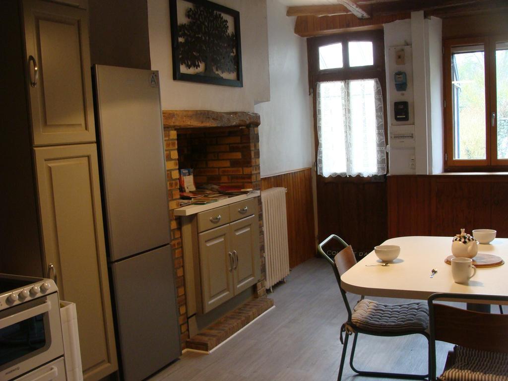 La Cerisaie Villa Ferreux Bagian luar foto